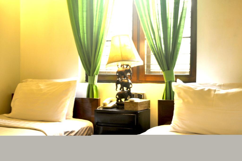 Classique Couette-café Yangon
