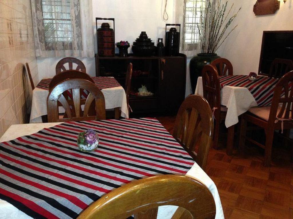 Classique Couette-café Yangon
