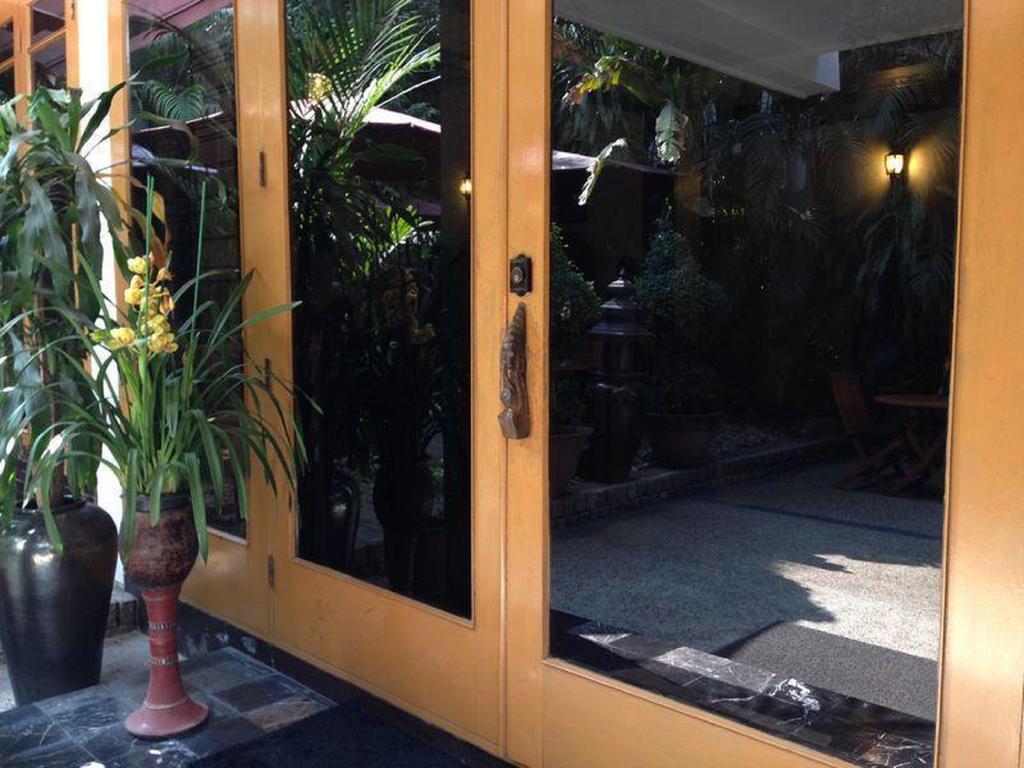 Couette-café Classique Yangon