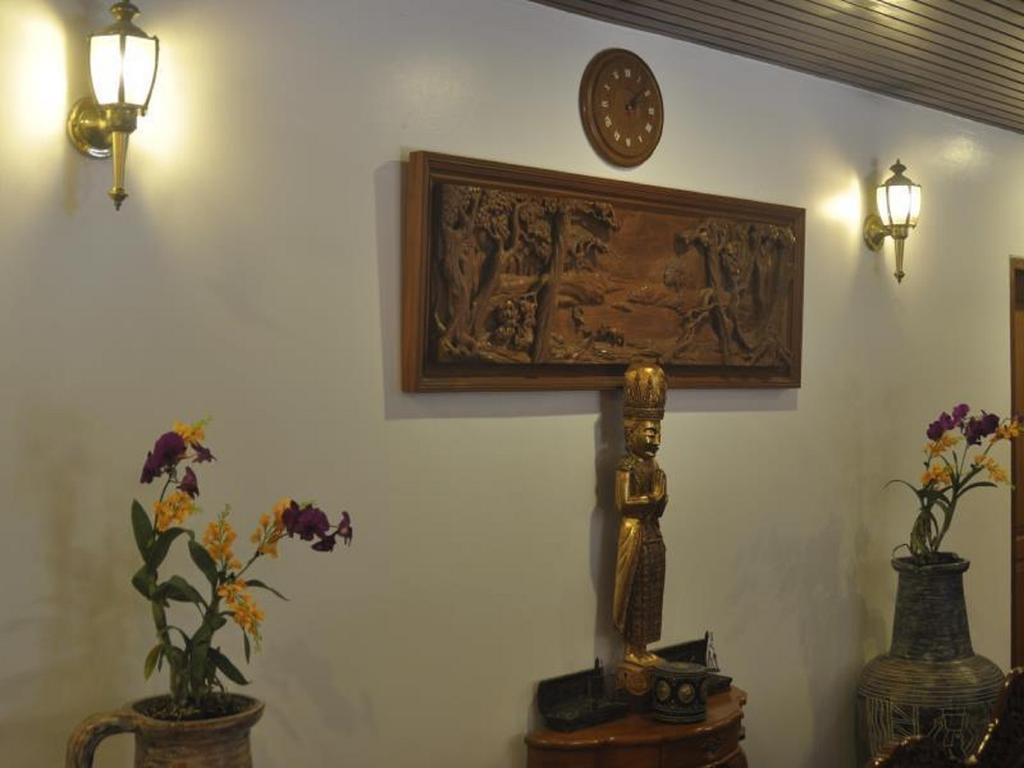 Classique Couette-café Yangon