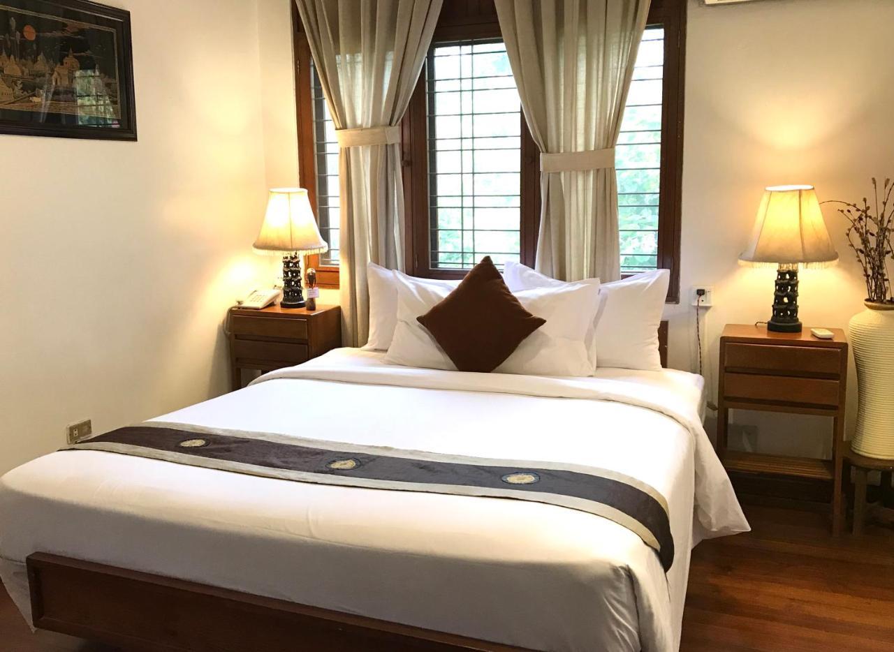 Classique Couette-café Yangon